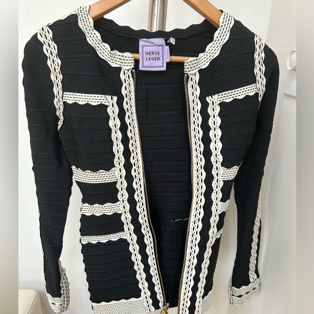 Beautifully designed Herve Leger top!